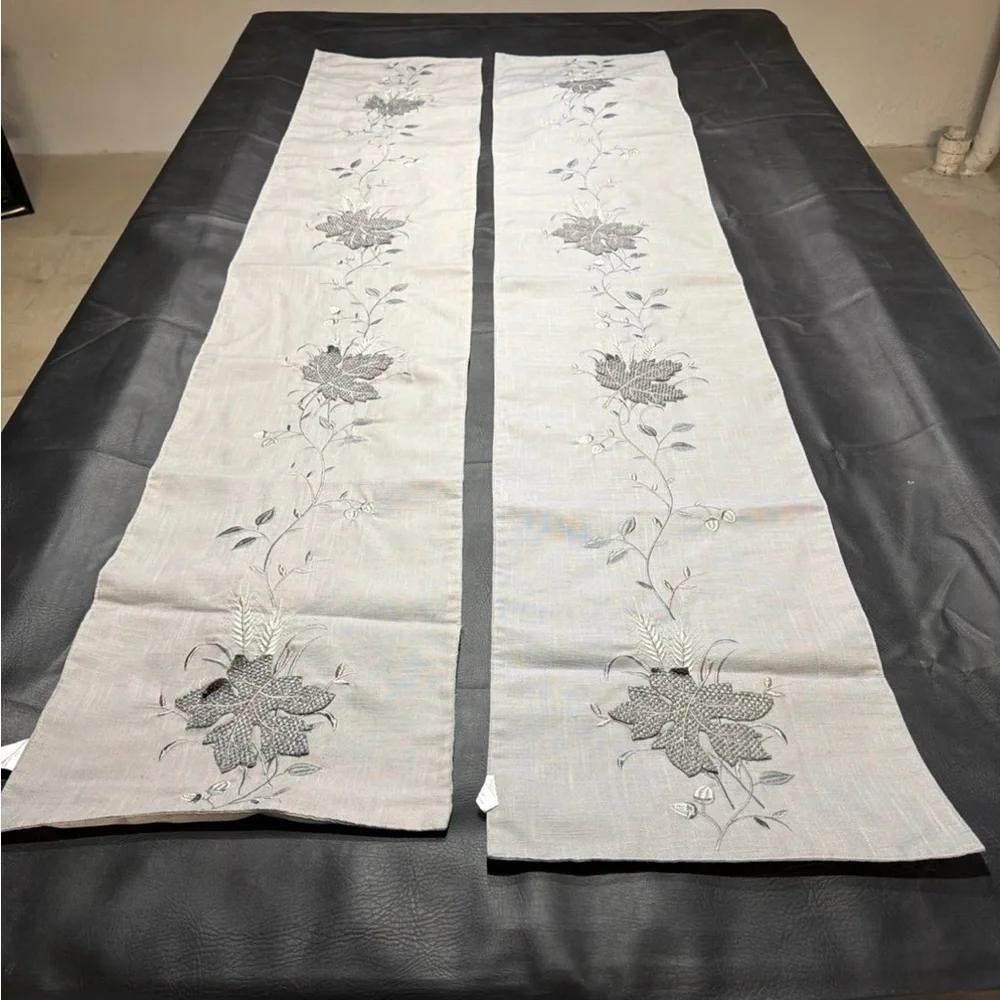 Embroidered Table Runners - Picture 2 of 3